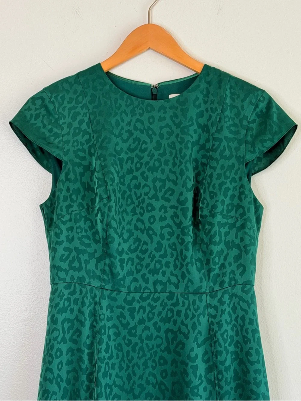 NEW Ted Baker Bellana Emerald Jaquard Leopard Dress TB Size 1 US Womenβs Size 4 - Picture 7 of 15